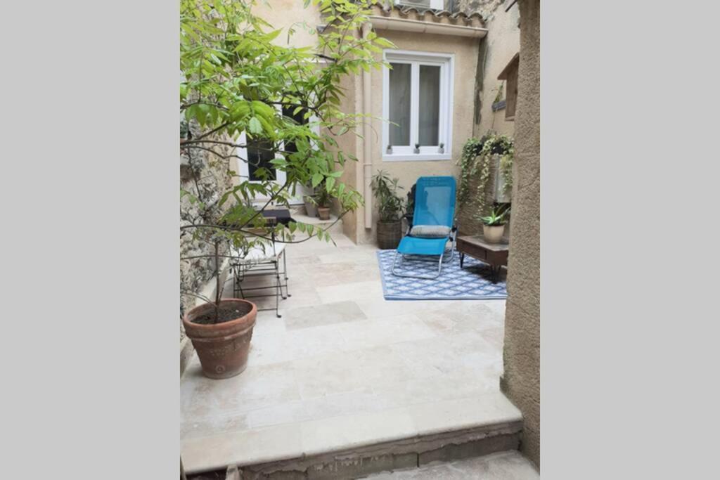 Maison De Village Avec Cour Aux Portes D'Avignon Entraigues-sur-la-Sorgue Dış mekan fotoğraf