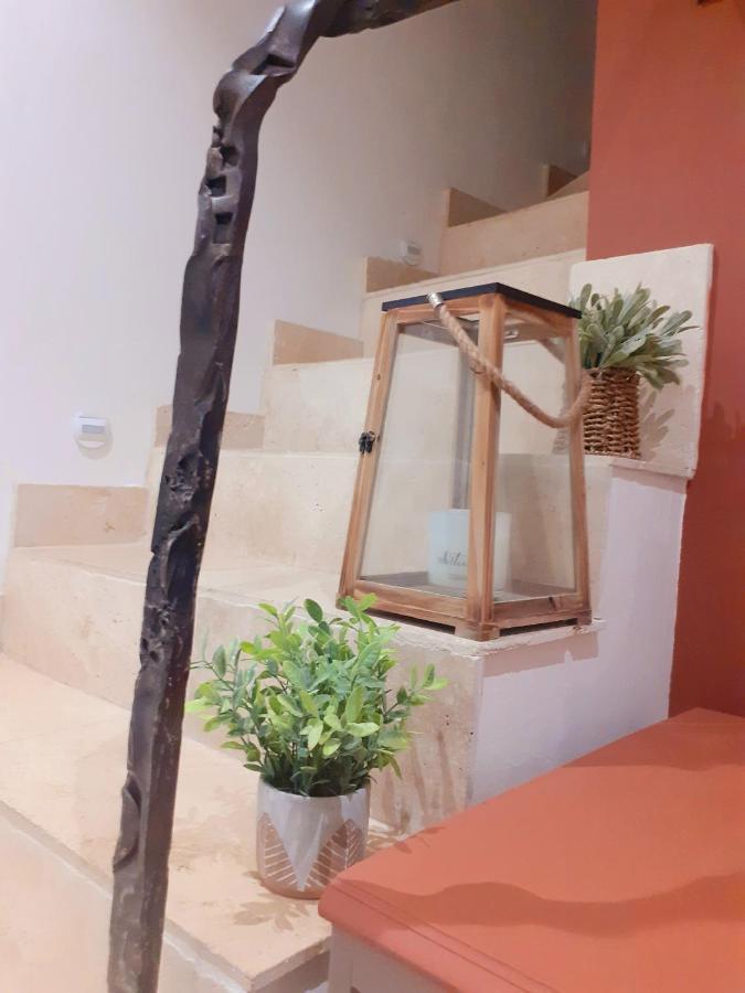 Maison De Village Avec Cour Aux Portes D'Avignon Entraigues-sur-la-Sorgue Dış mekan fotoğraf