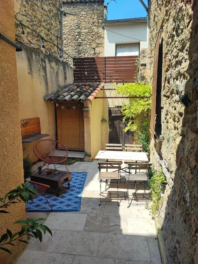 Maison De Village Avec Cour Aux Portes D'Avignon Entraigues-sur-la-Sorgue Dış mekan fotoğraf